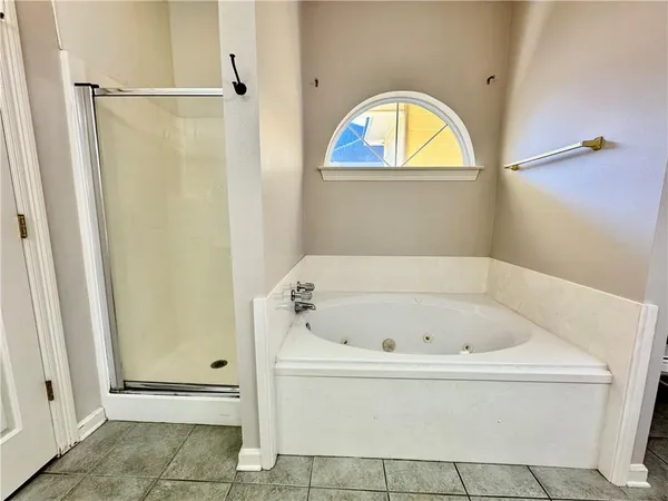 $2,100 | 5578 Arialo Drive, Baton Rouge, LA 70820