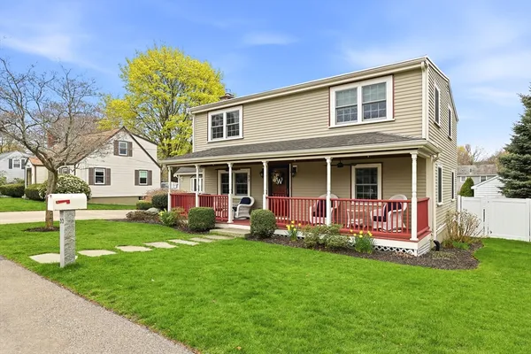 $799,900 | 33 Julia Road, Weymouth, MA 02191