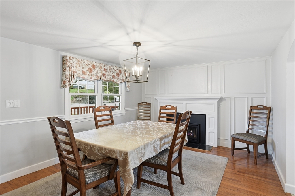 33 Julia Road Weymouth, MA 02191 - Photo 11 of 41
