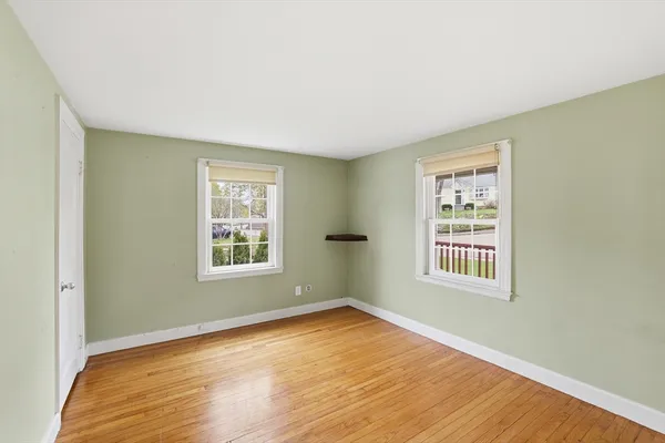 $799,900 | 33 Julia Road, Weymouth, MA 02191
