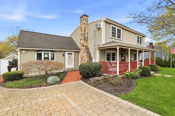 $799,900 | 33 Julia Road, Weymouth, MA 02191