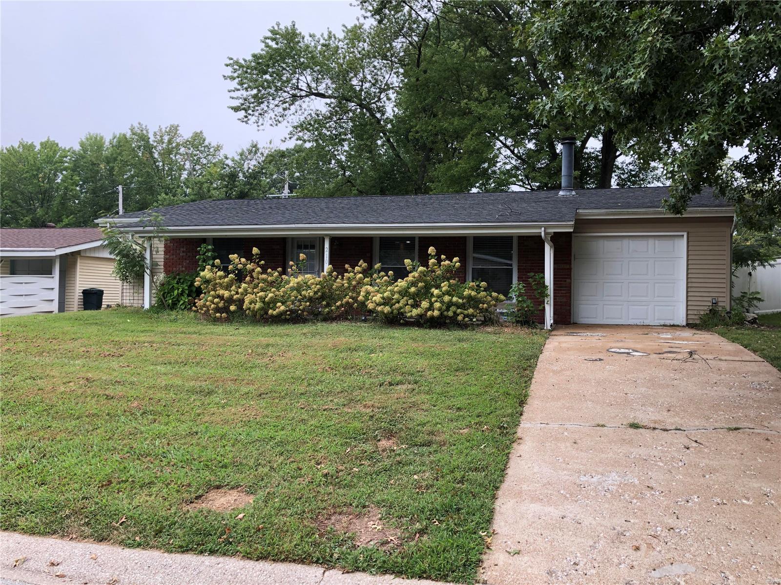 210 North Point Road Fairview Heights, IL 62208 - Photo 3 of 3