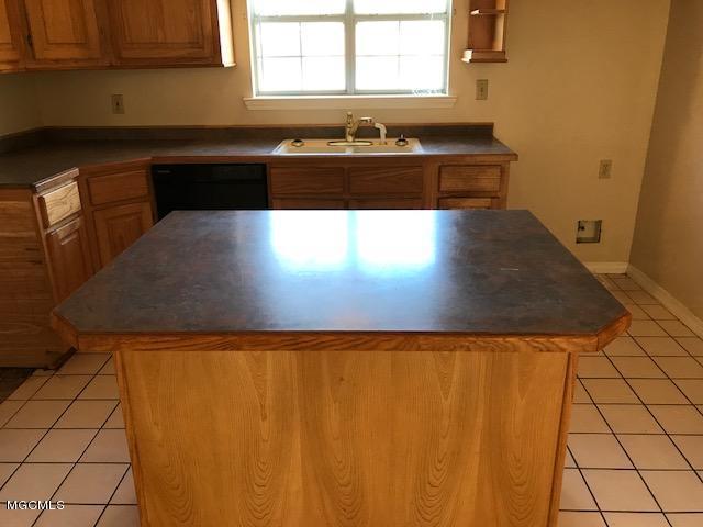10643 Firetower Road Pass Christian, MS 39571 - Photo 7 of 31 Kitchen Island