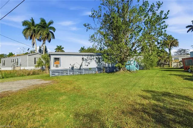 $144,000 | 223 Gladys Court, Naples, FL 34114