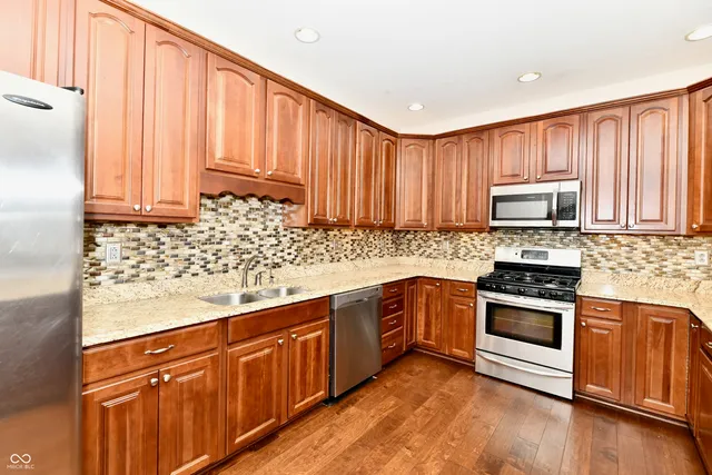 $2,599 | 8555 One W Drive, Unit 301, Indianapolis, IN 46260