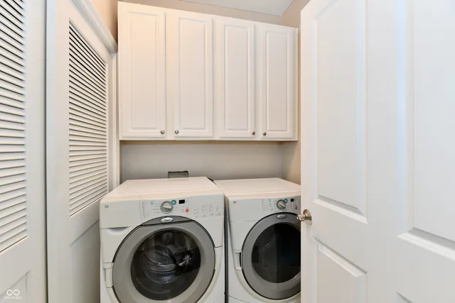 $2,599 | 8555 One W Drive, Unit 301, Indianapolis, IN 46260