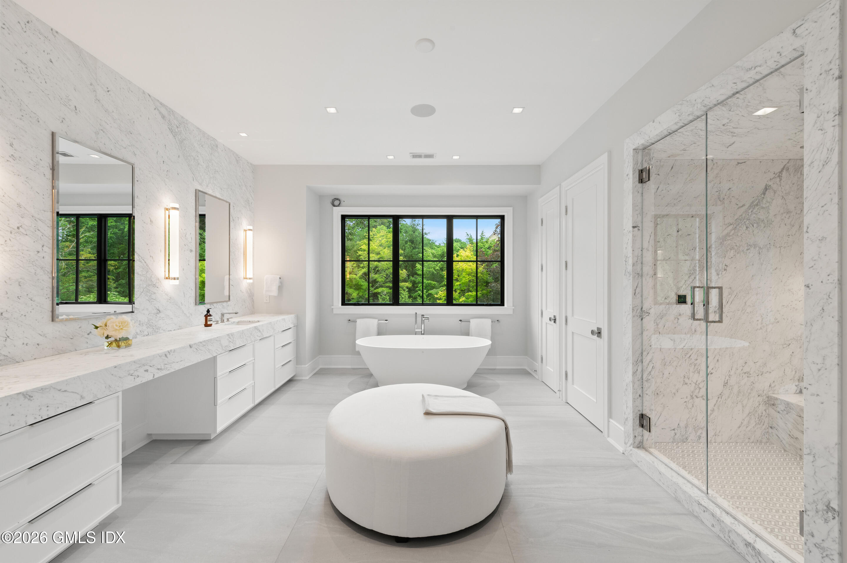 7 Parsonage Road Greenwich, CT 06830 - Photo 21 of 47 PRIMARY BATHROOM