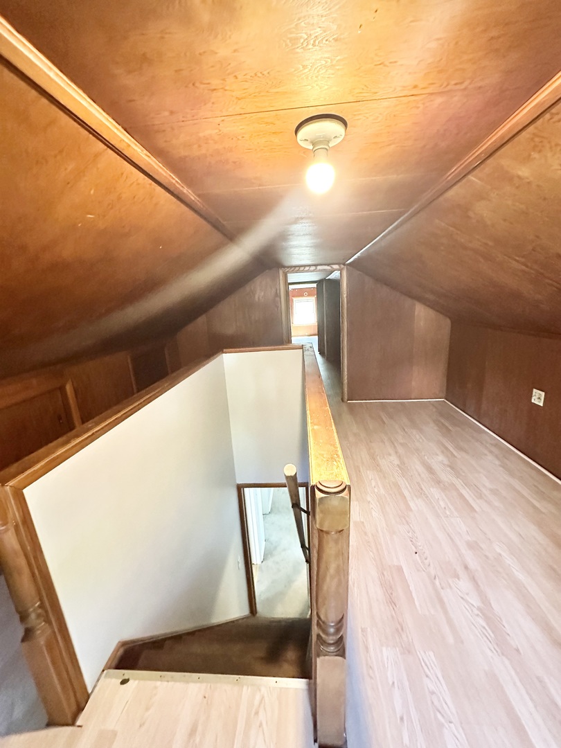 301 Illinois Avenue Elgin, IL 60120 - Photo 13 of 14 a view of entryway