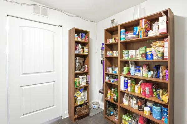 $324,900 | 16426 South Dan O'Connell Drive, Plainfield, IL 60586