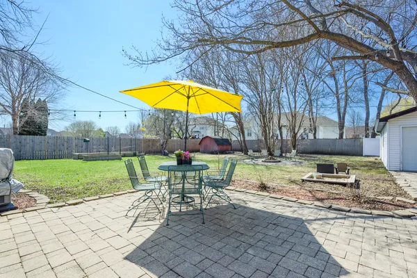 $324,900 | 16426 South Dan O'Connell Drive, Plainfield, IL 60586