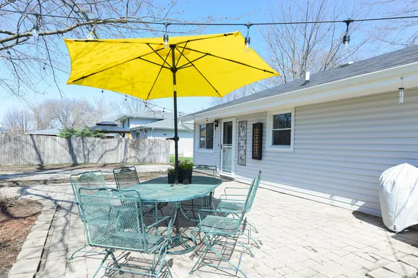 $324,900 | 16426 South Dan O'Connell Drive, Plainfield, IL 60586