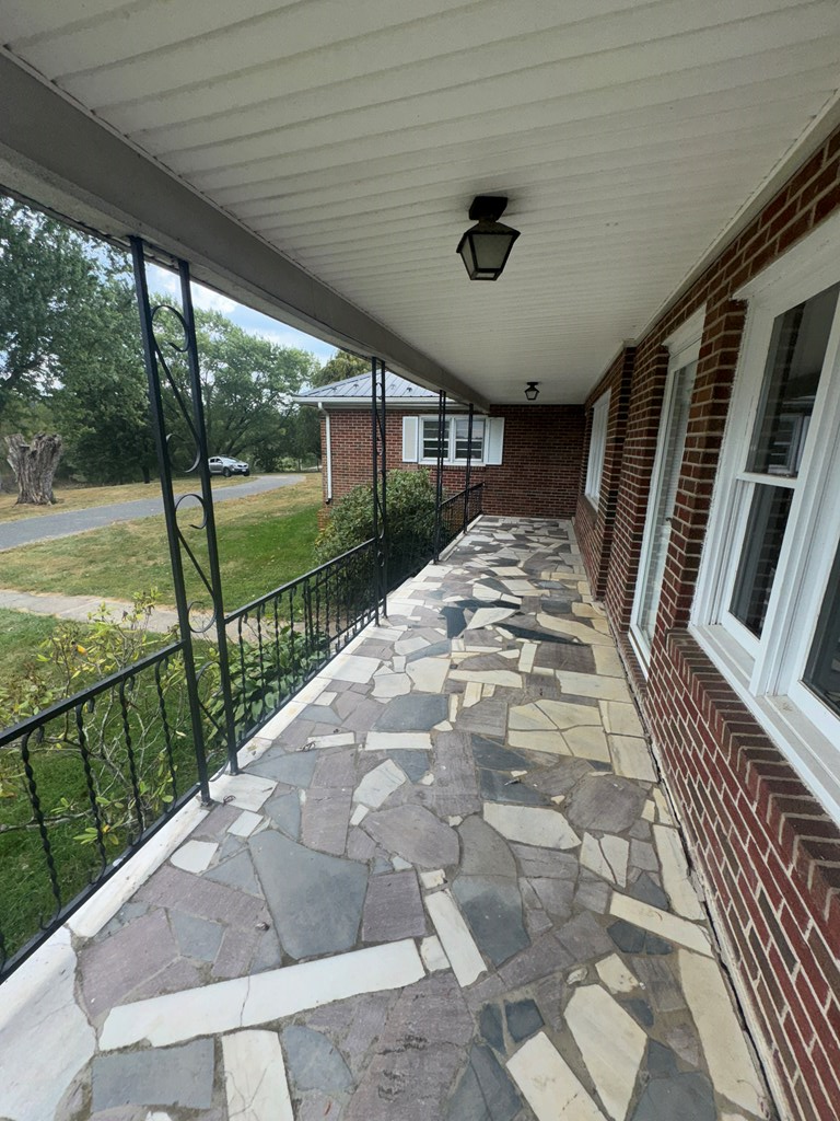 6472 Valley Road Saltville, VA 24370 - Photo 37 of 78 Gallery Image 37
