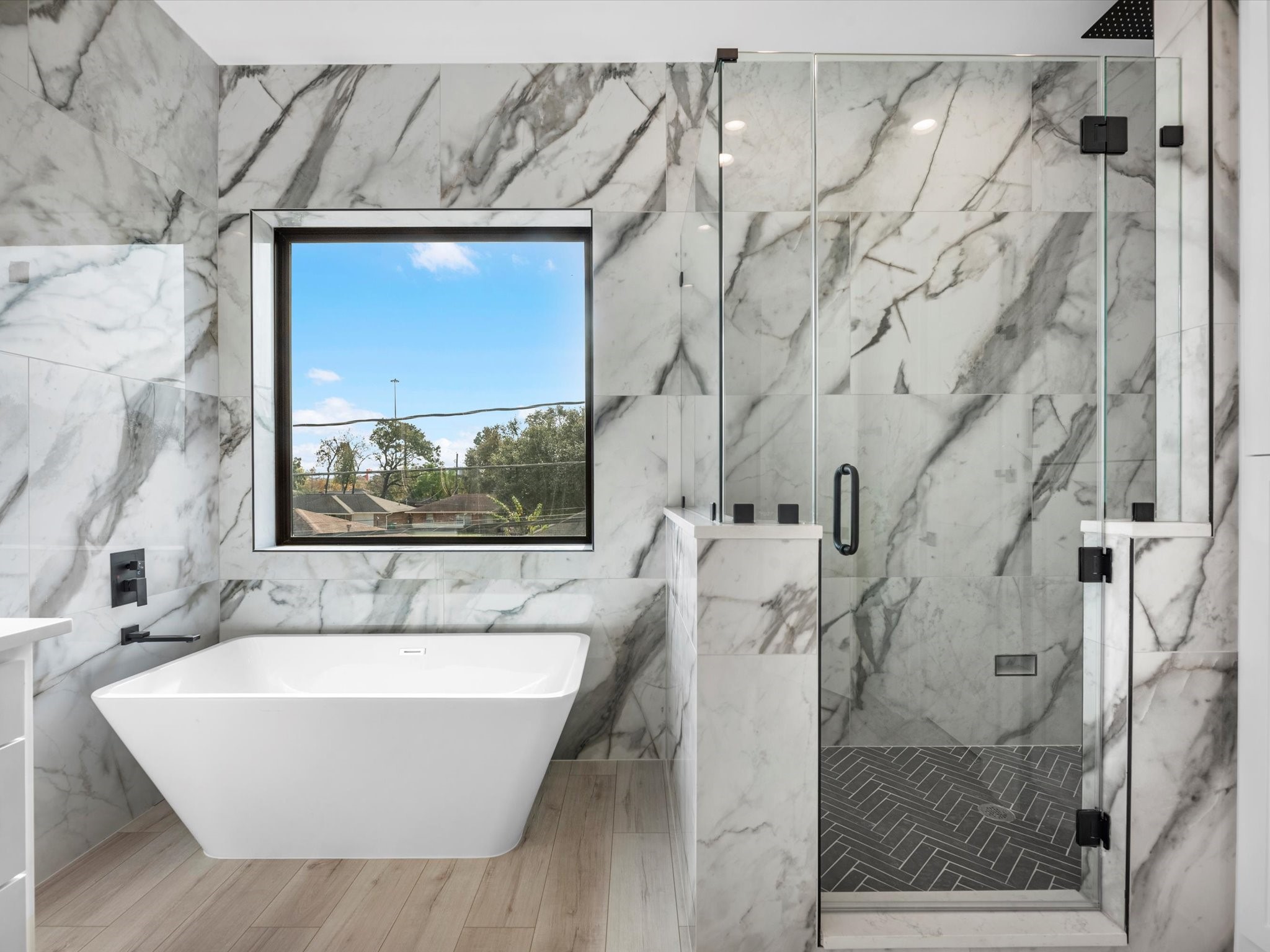 943 West 31st Street Houston, TX 77018 - Photo 16 of 27