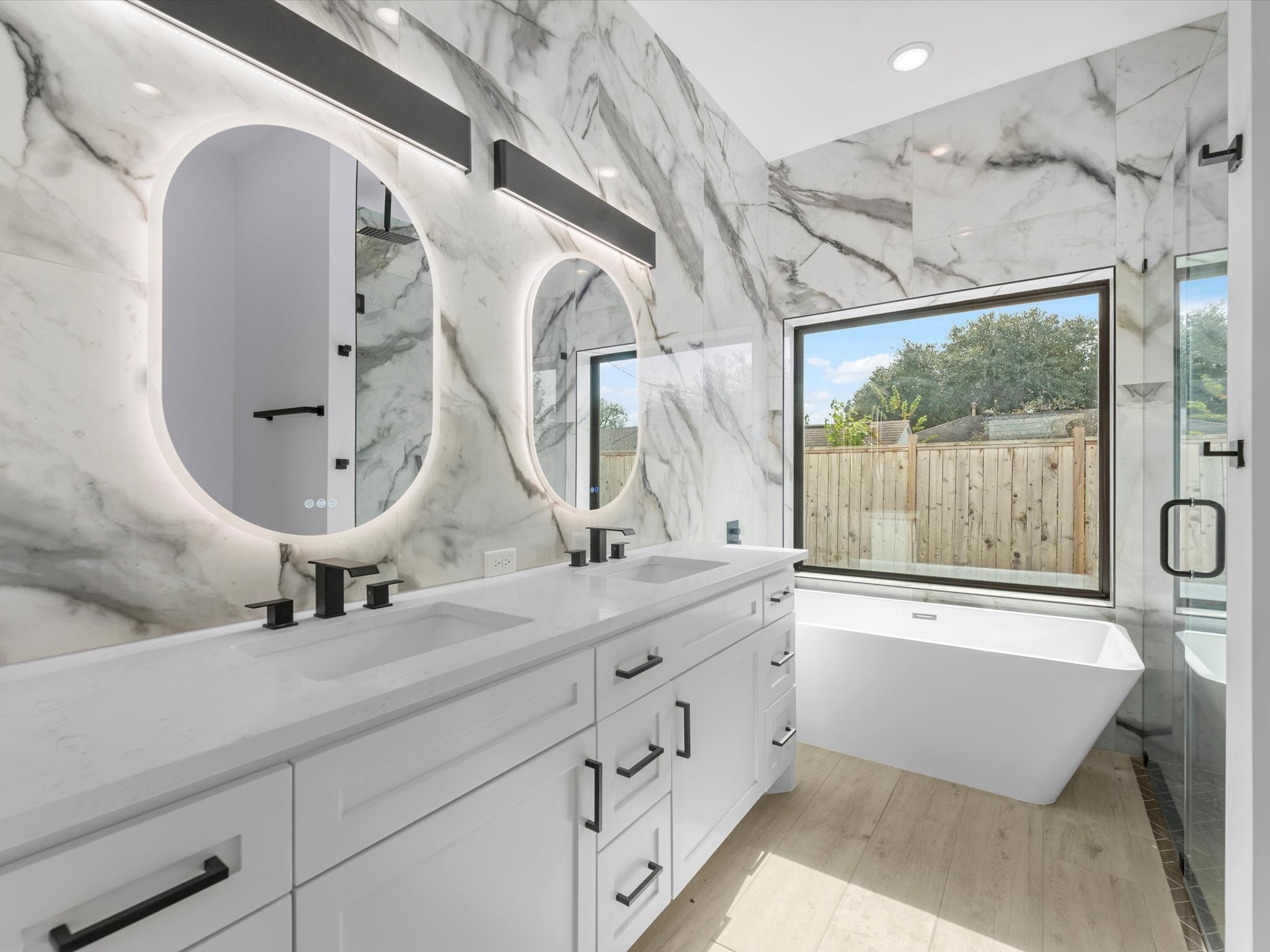 943 West 31st Street Houston, TX 77018 - Photo 20 of 27