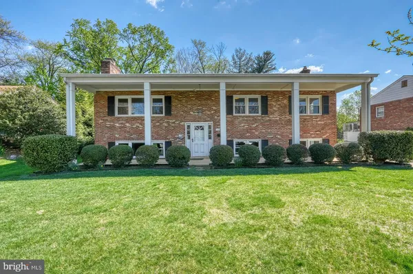 $1,425,000 | 1557 Evers Drive, McLean, VA 22101