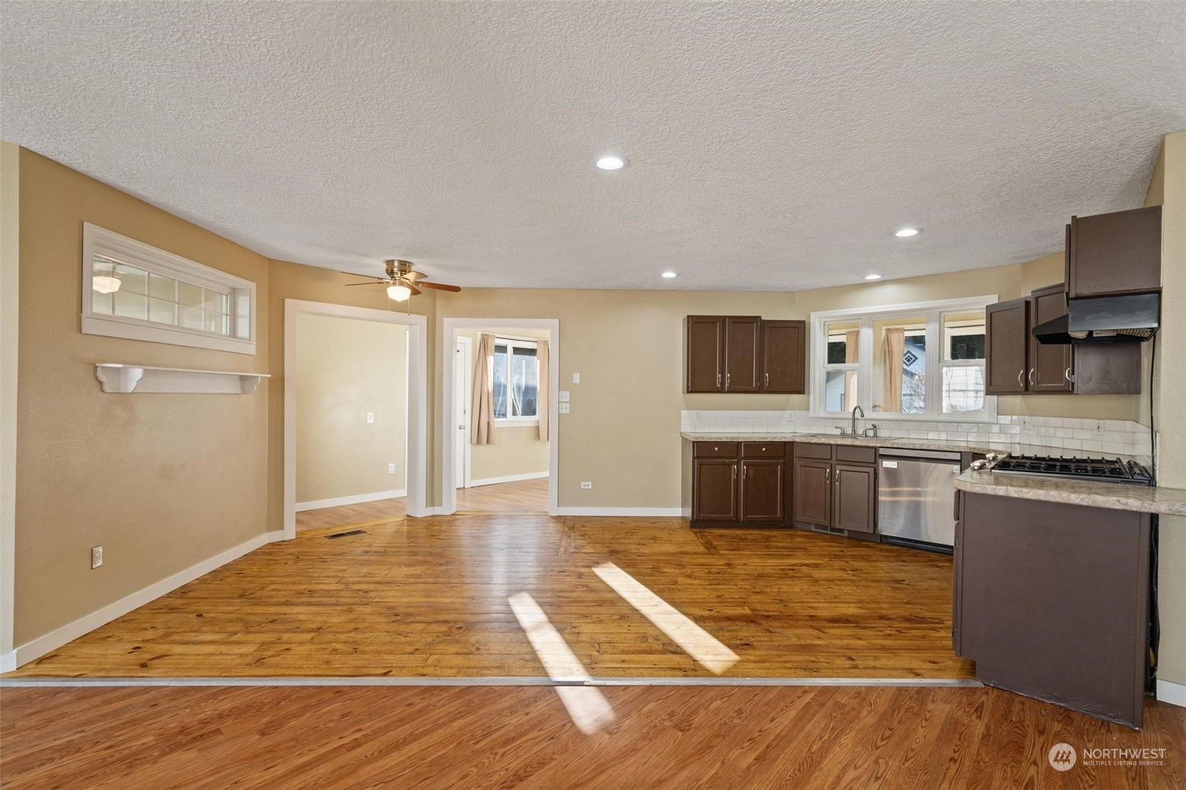 910 Southwest Mayer Street Winlock, WA 98596 - Photo 11 of 40 Gallery Image 11