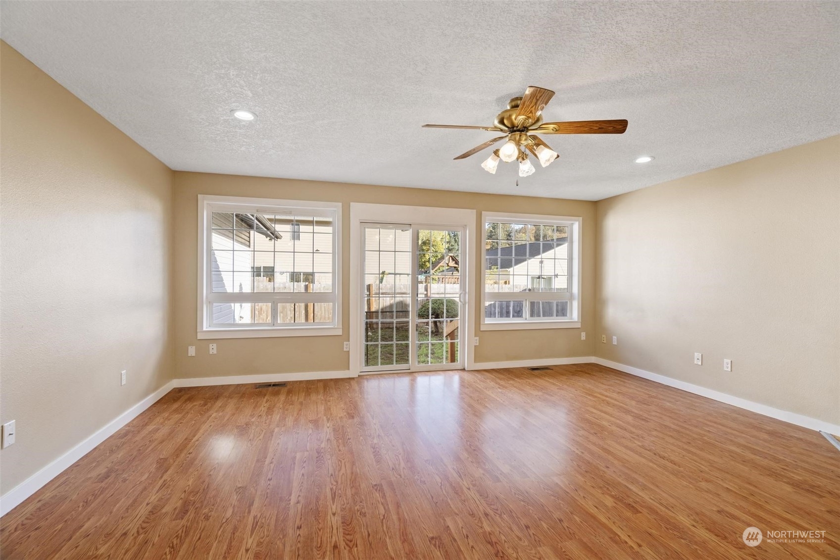 910 Southwest Mayer Street Winlock, WA 98596 - Photo 14 of 40 Gallery Image 14