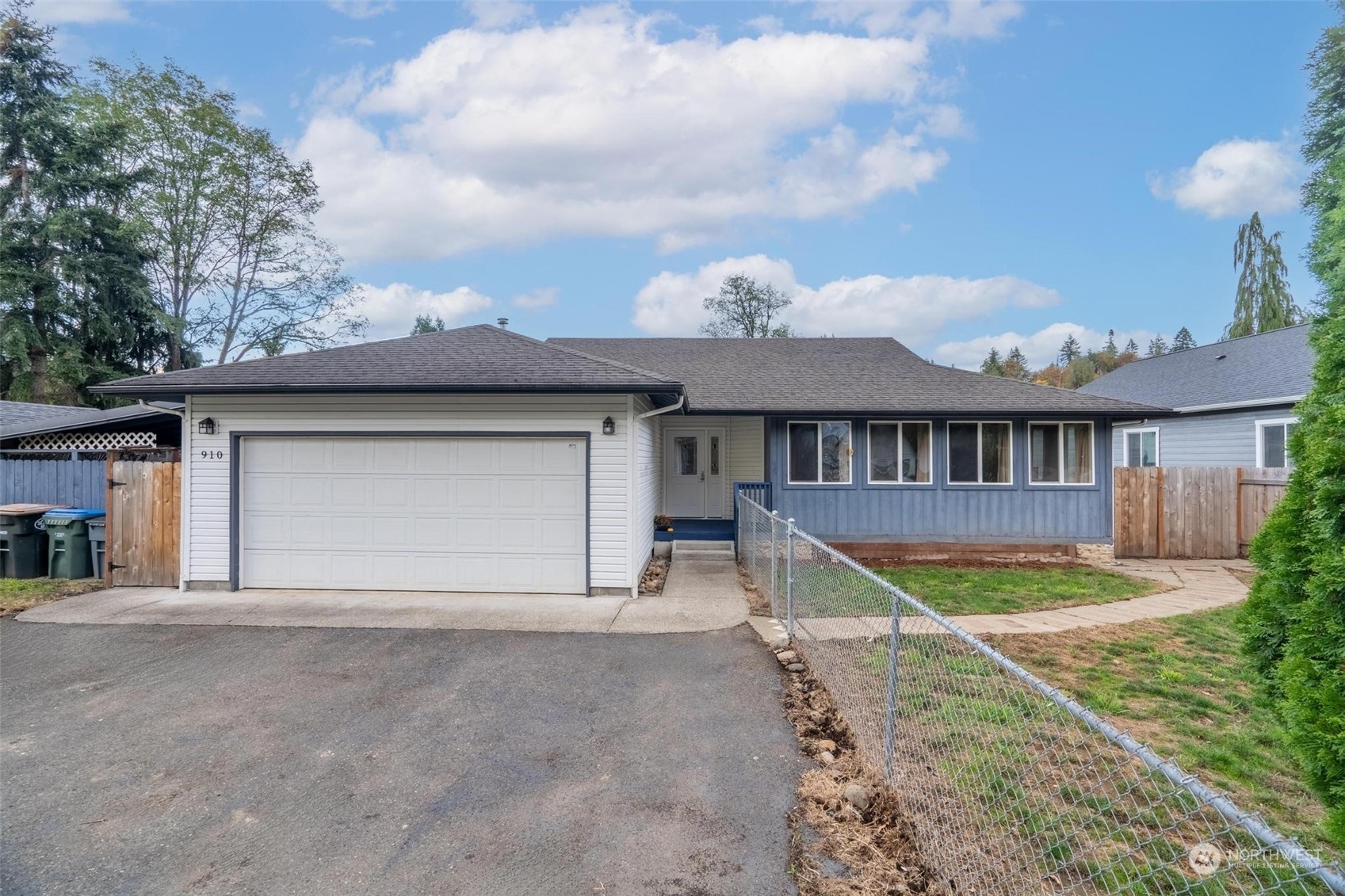 910 Southwest Mayer Street Winlock, WA 98596 - Photo 2 of 40 Gallery Image 2