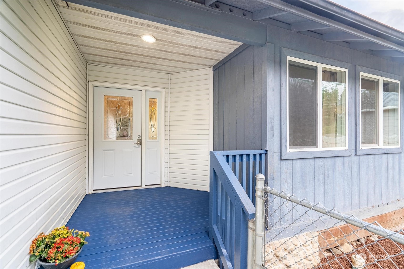 910 Southwest Mayer Street Winlock, WA 98596 - Photo 3 of 40 Gallery Image 3