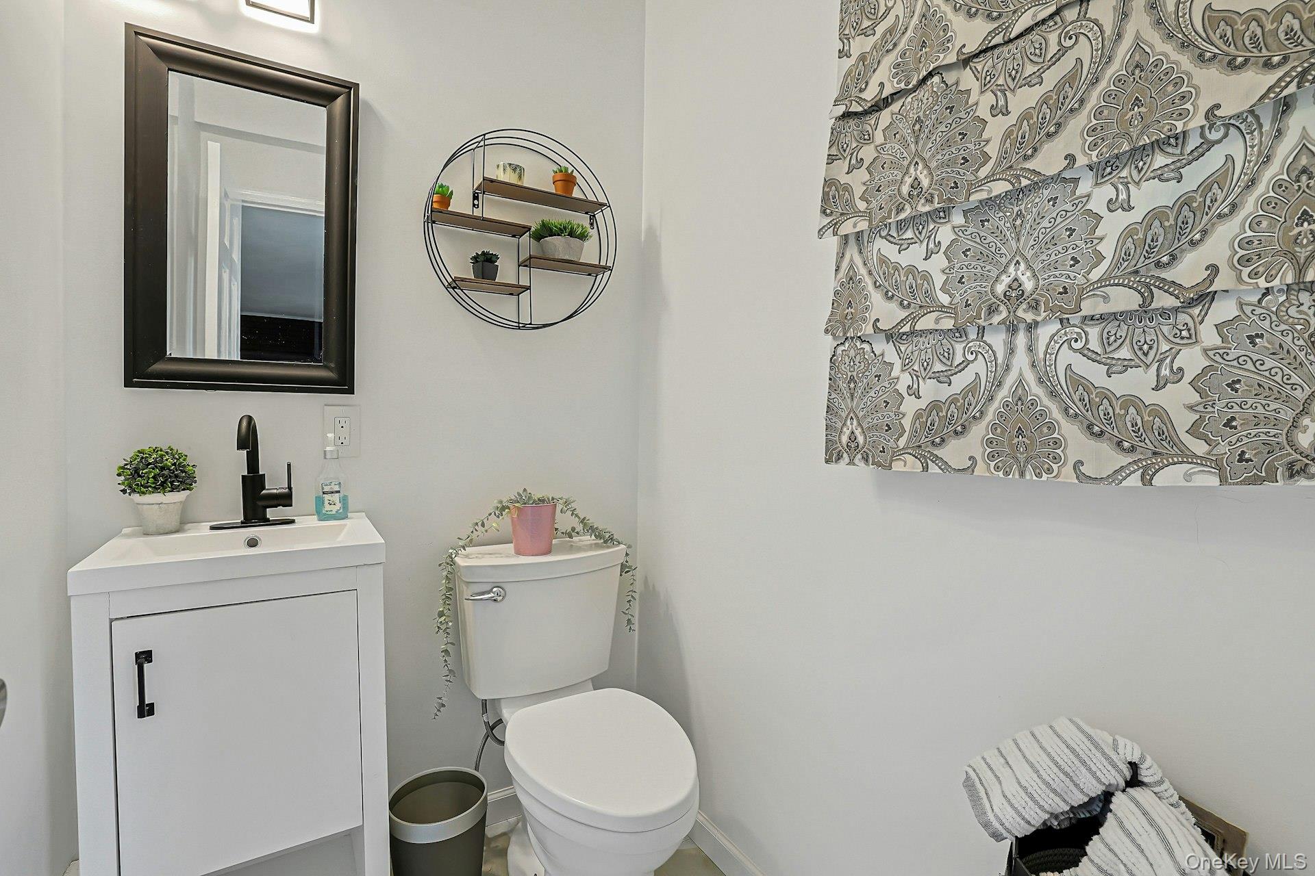60 Pine Street Ardsley, NY 10607 - Photo 33 of 43 Updated Powder Room on Lower Level