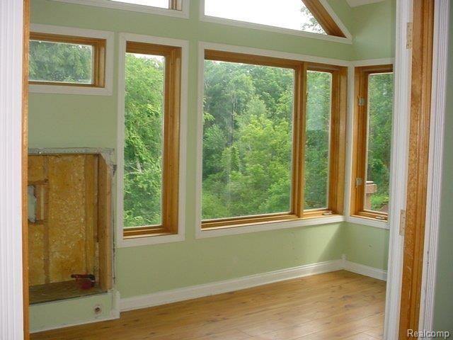 7840 Foster Road Clarkston, MI 48346 - Photo 13 of 22 261-966224 - DINING RM.JPG