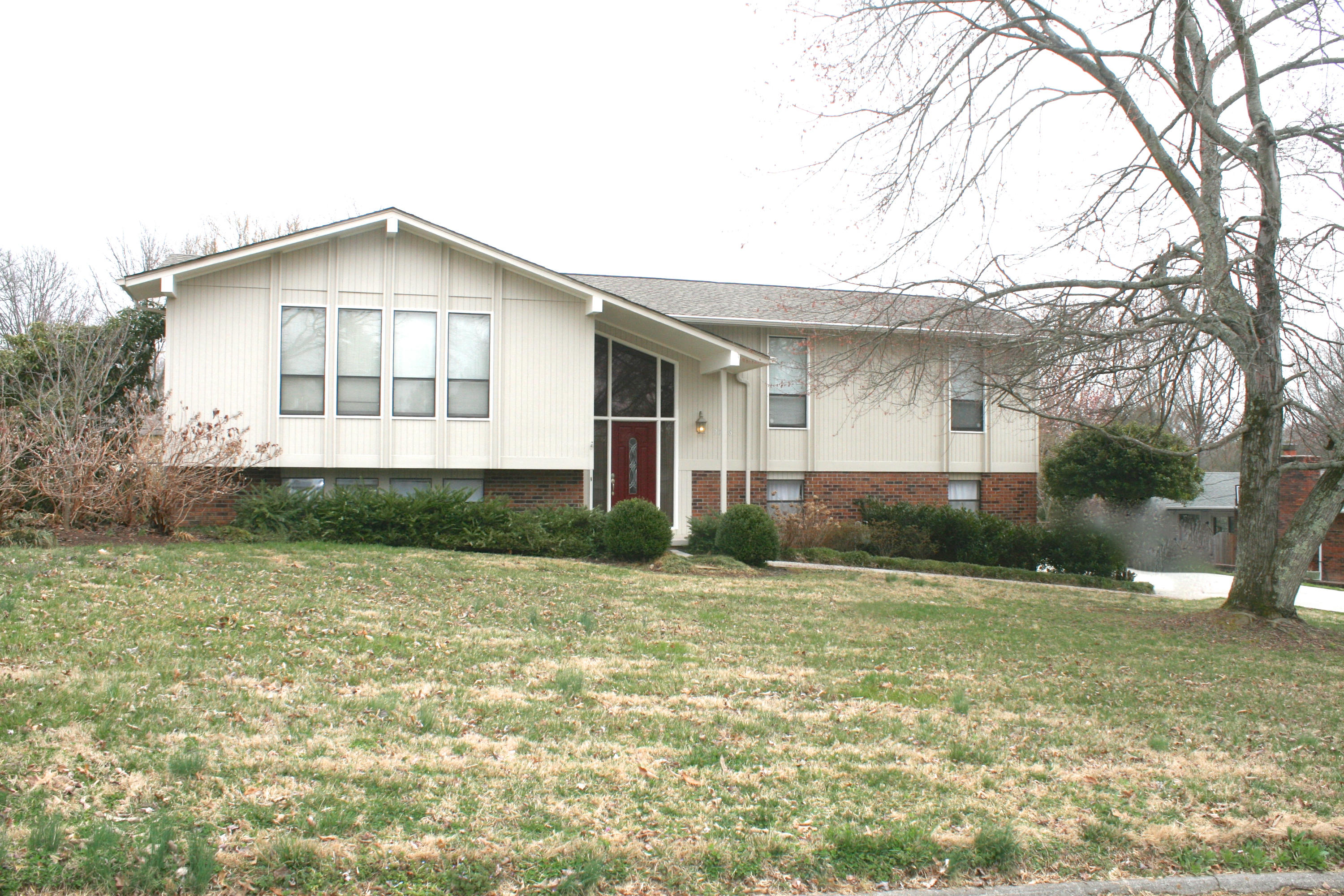 7728 Keswick Road Powell, TN 37849 - Photo 1 of 40 IMG_8728