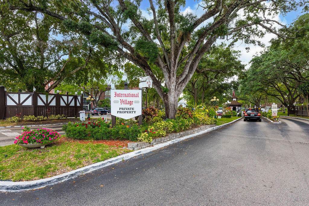 3680 Inverrary Drive, Unit 1V Lauderhill, FL 33319 - Photo 35 of 35 3680InverraryLnDrapt1V.Lauderhill-35
