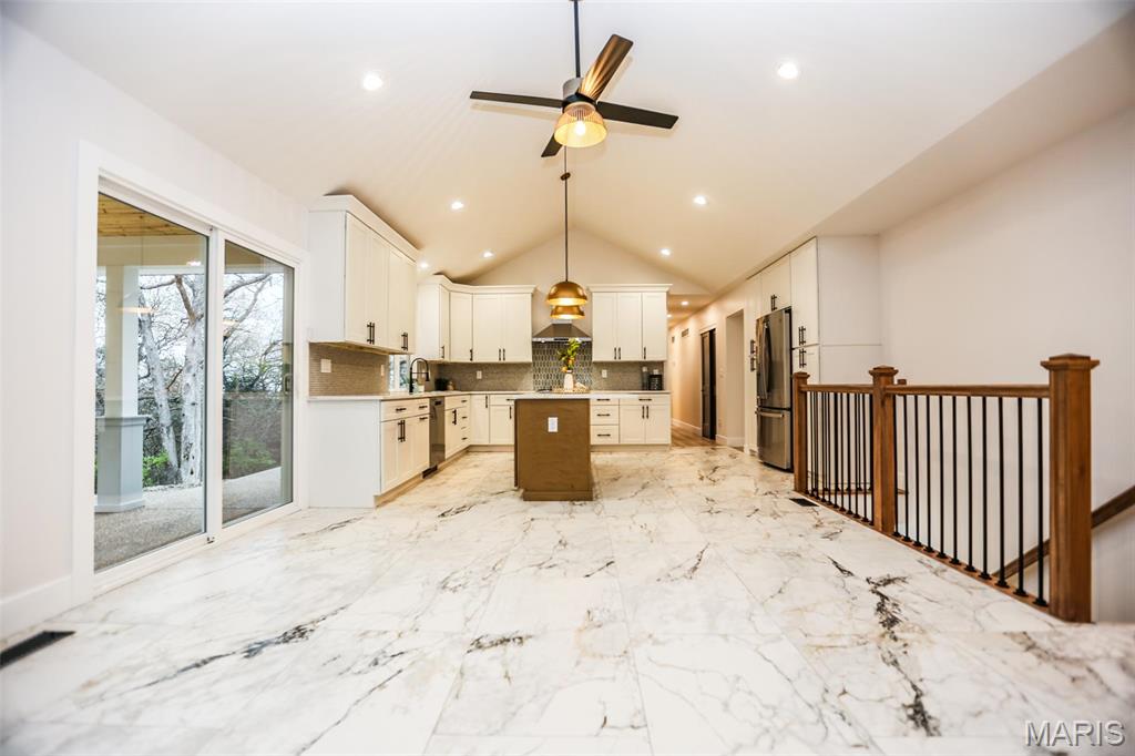 165 Tall Oaks Drive Eureka, MO 63025 - Photo 8 of 75