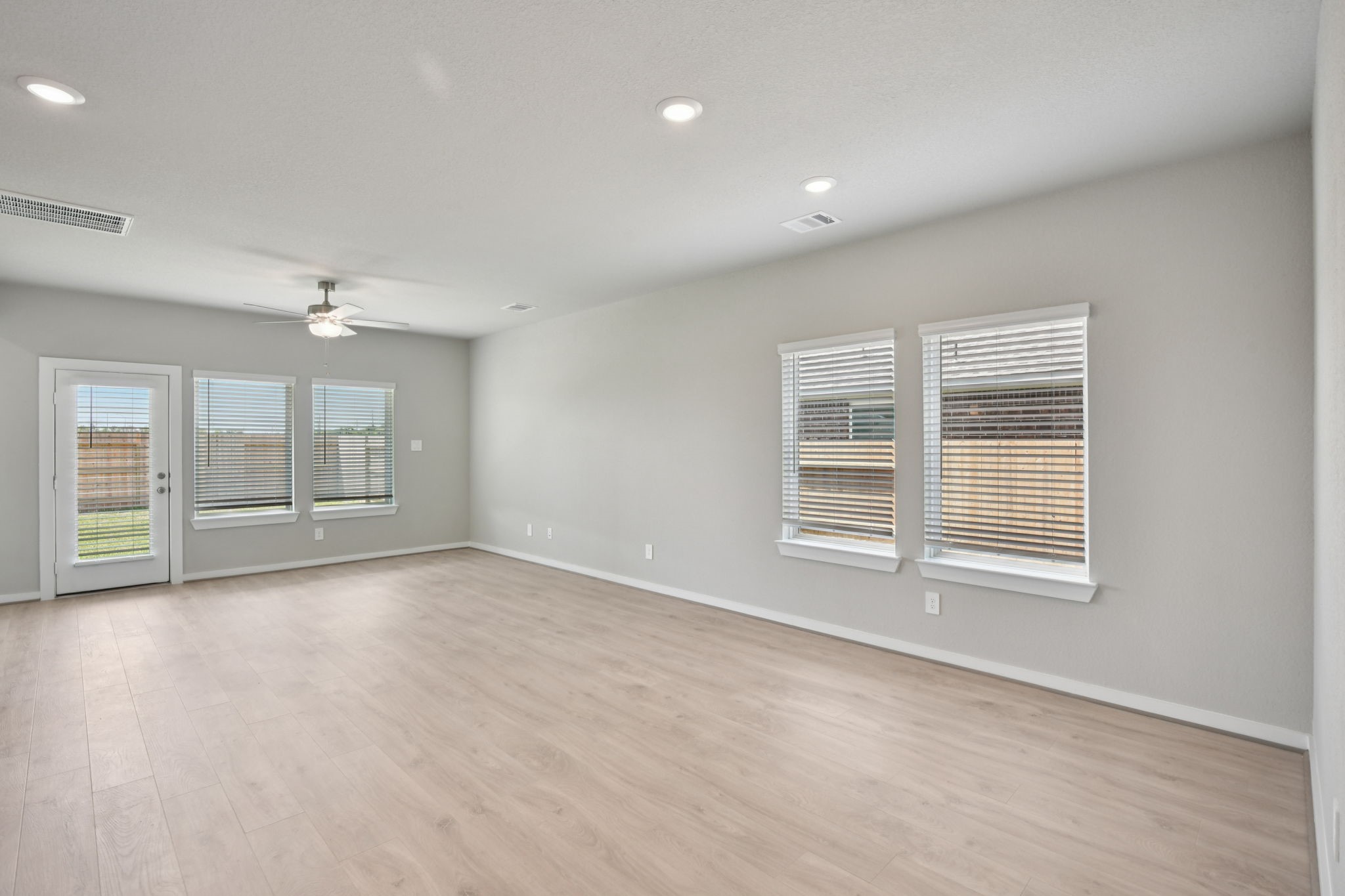 12018 Rushing Rdg Drive Baytown, TX 77523 - Photo 5 of 31