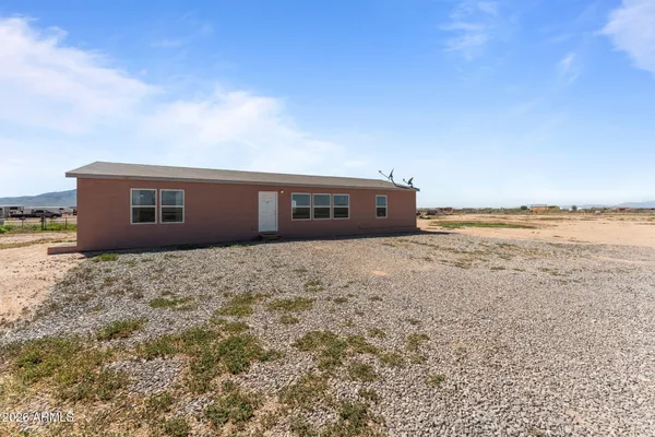 $695,000 | 49316 North 528th Avenue, Aguila, AZ 85320