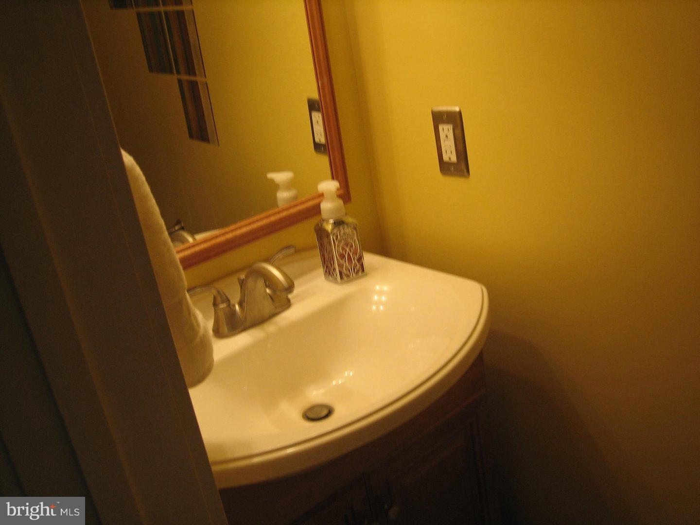 122 Crossing Way Lindenwold, NJ 08021 - Photo 8 of 22 Gallery Image 8
