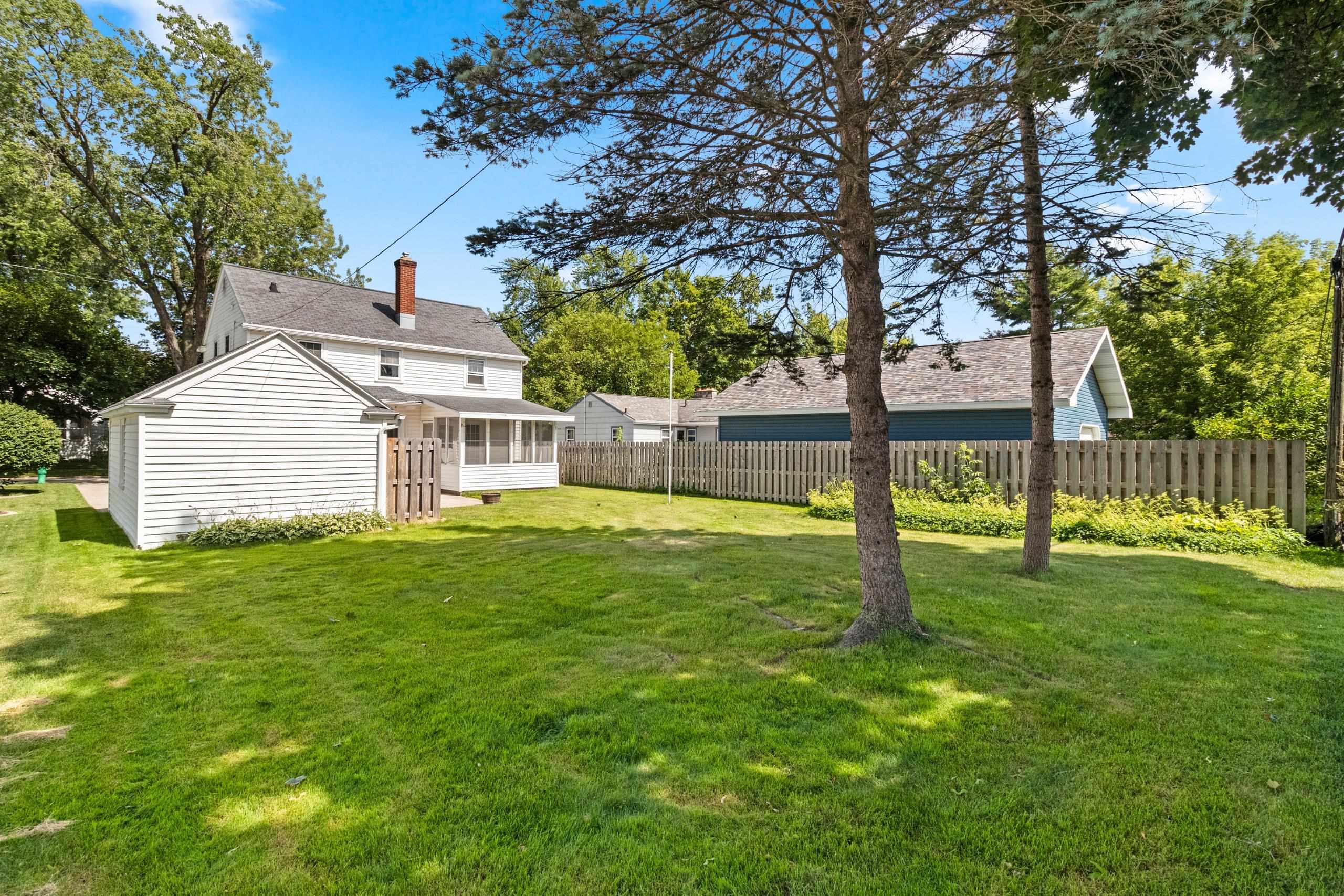 1727 North Clark Street Appleton, WI 54911 - Photo 12 of 42