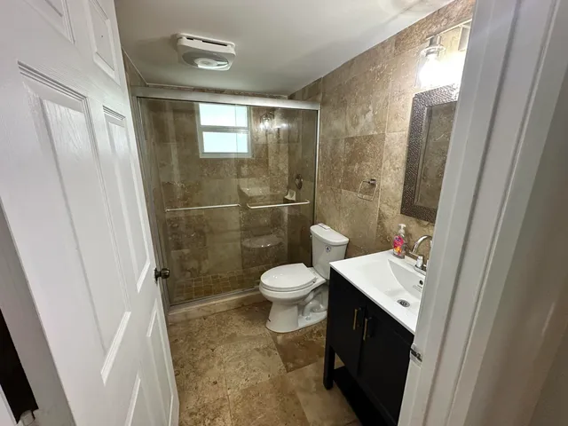 $3,200 | 17 Tara Lakes Drive East, Boynton Beach, FL 33436