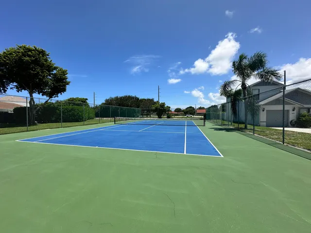 $3,200 | 17 Tara Lakes Drive East, Boynton Beach, FL 33436