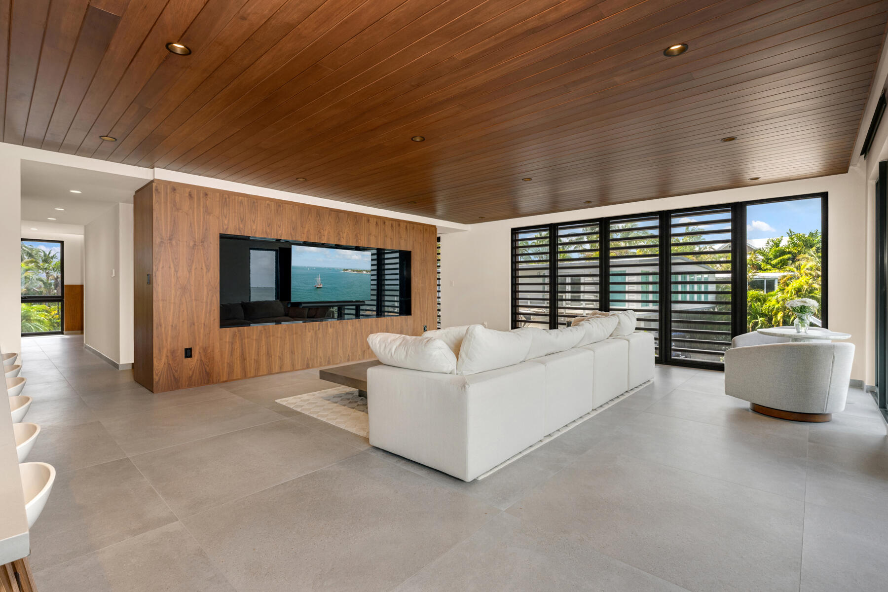 21 Stillwright Way Key Largo, FL 33037 - Photo 15 of 81 Porcelanos Tile Throughout