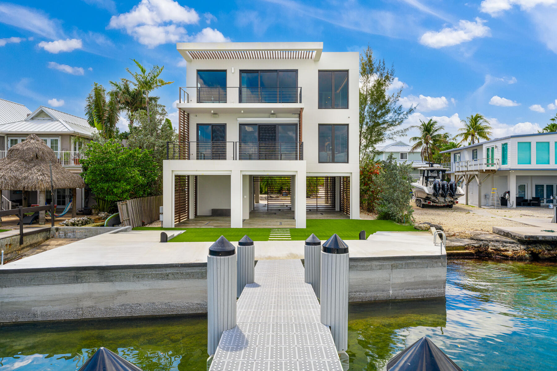 21 Stillwright Way Key Largo, FL 33037 - Photo 2 of 81 6' Deep Water to Seawall