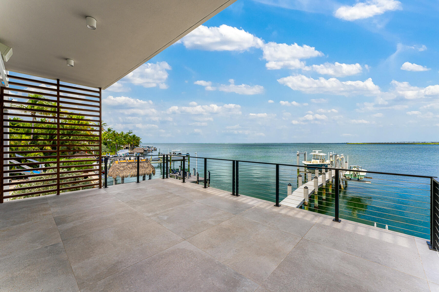 21 Stillwright Way Key Largo, FL 33037 - Photo 20 of 81 Lattice Privacy Walls