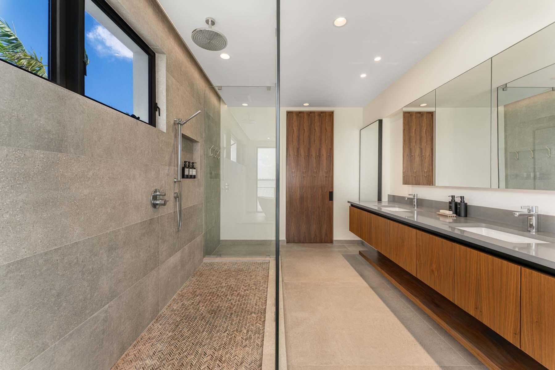 21 Stillwright Way Key Largo, FL 33037 - Photo 22 of 81 Rain Shower Head