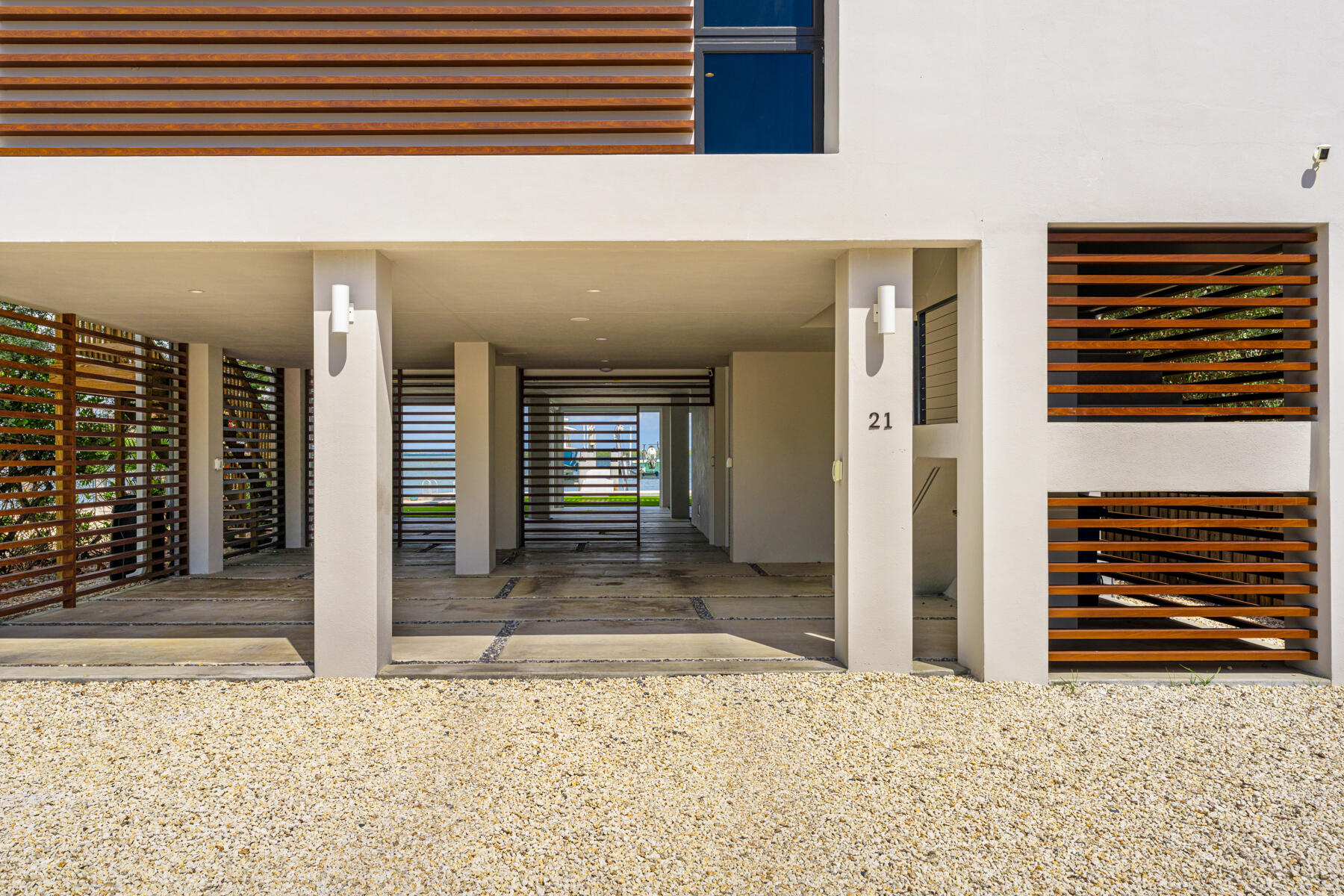 21 Stillwright Way Key Largo, FL 33037 - Photo 44 of 81 Carport Entrance