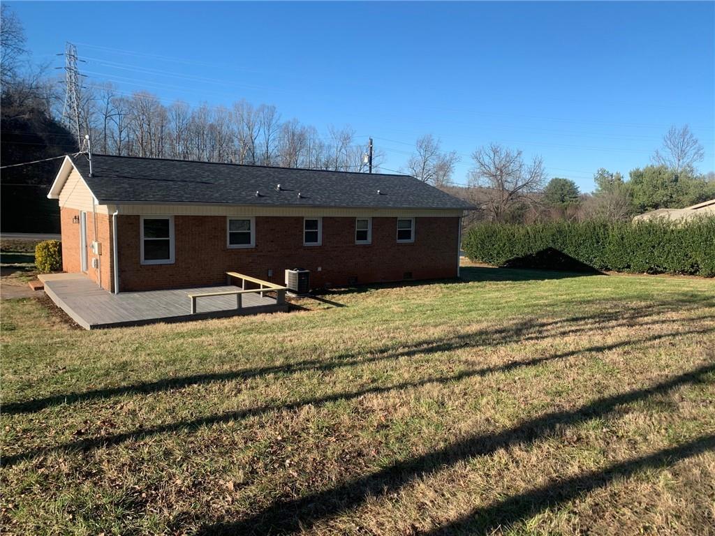 4006 Lee Cline Road Conover, NC 28613 - Photo 2 of 18 Gallery Image 2
