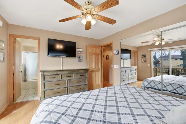 $539,000 | 130 North Horner Lane, Mount Prospect, IL 60056