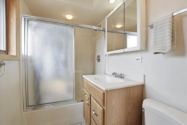 $539,000 | 130 North Horner Lane, Mount Prospect, IL 60056