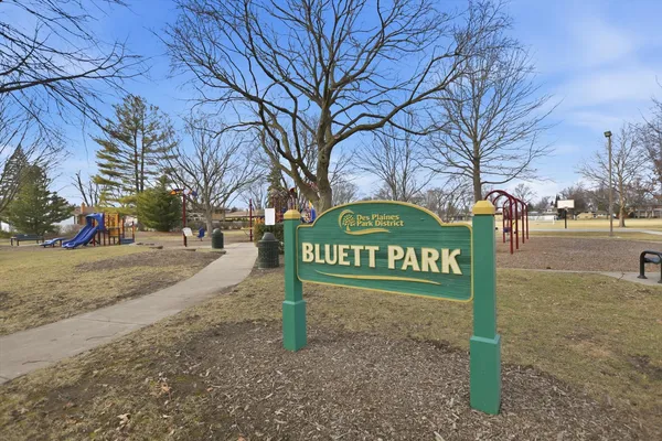 $539,000 | 130 North Horner Lane, Mount Prospect, IL 60056