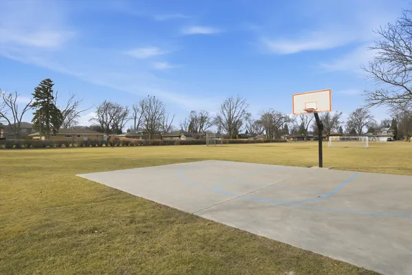 $539,000 | 130 North Horner Lane, Mount Prospect, IL 60056