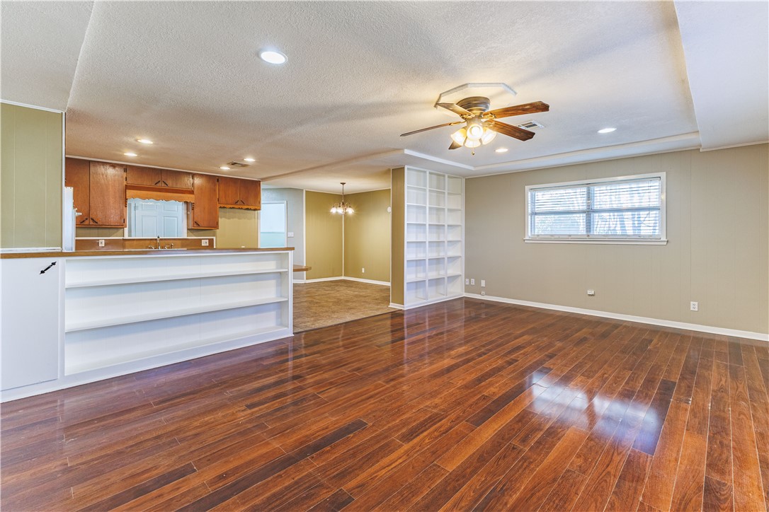 1312 West 3rd Street McGregor, TX 76657 - Photo 11 of 38