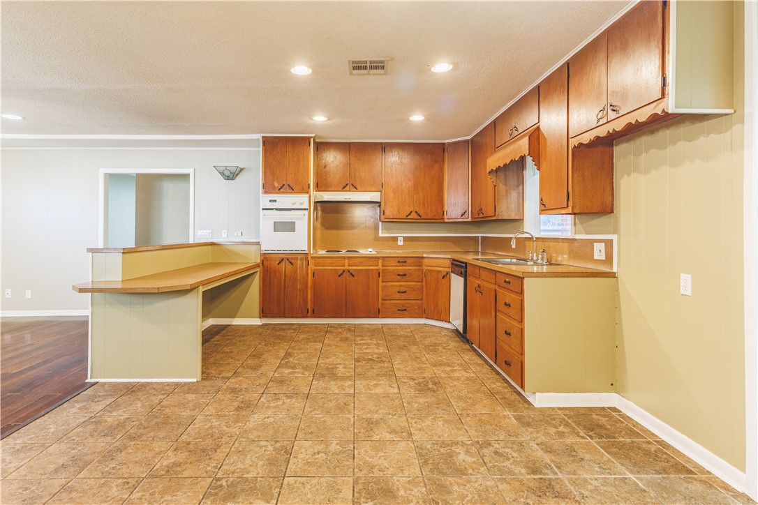 1312 West 3rd Street McGregor, TX 76657 - Photo 15 of 38