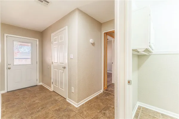 $299,000 | 1312 West 3rd Street, McGregor, TX 76657