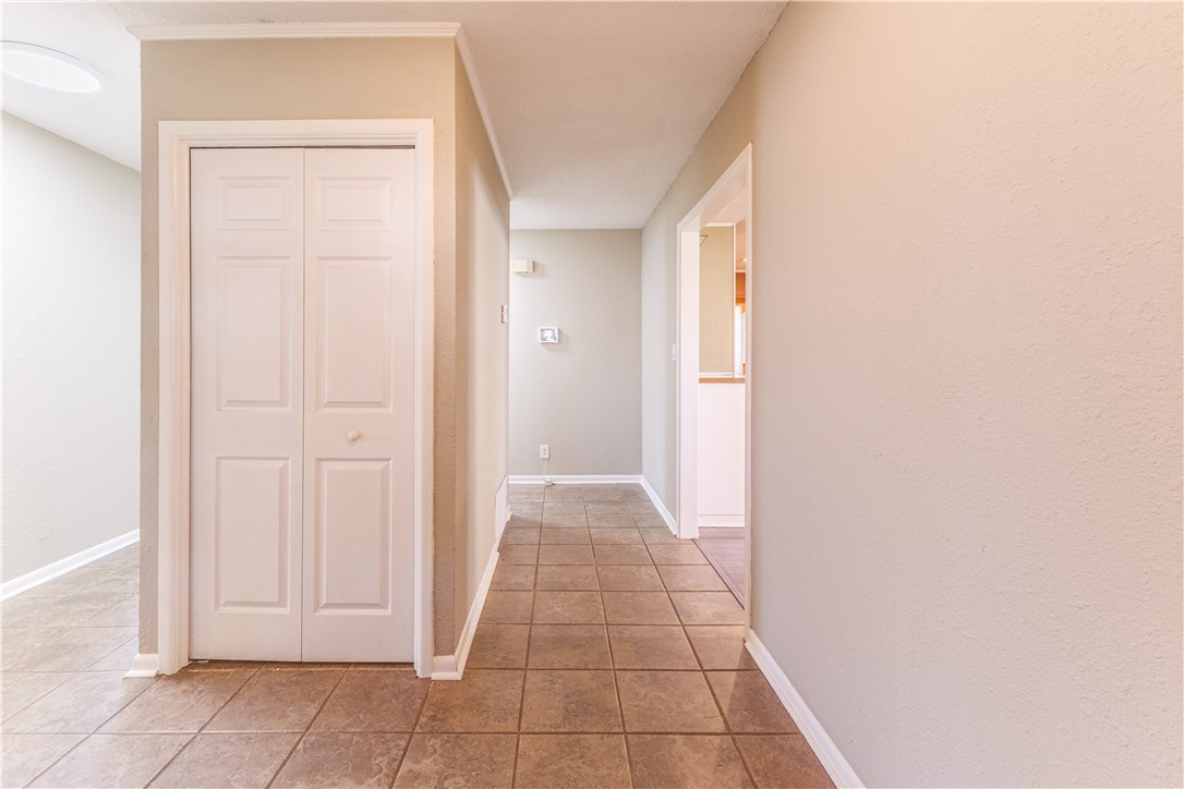 1312 West 3rd Street McGregor, TX 76657 - Photo 7 of 38