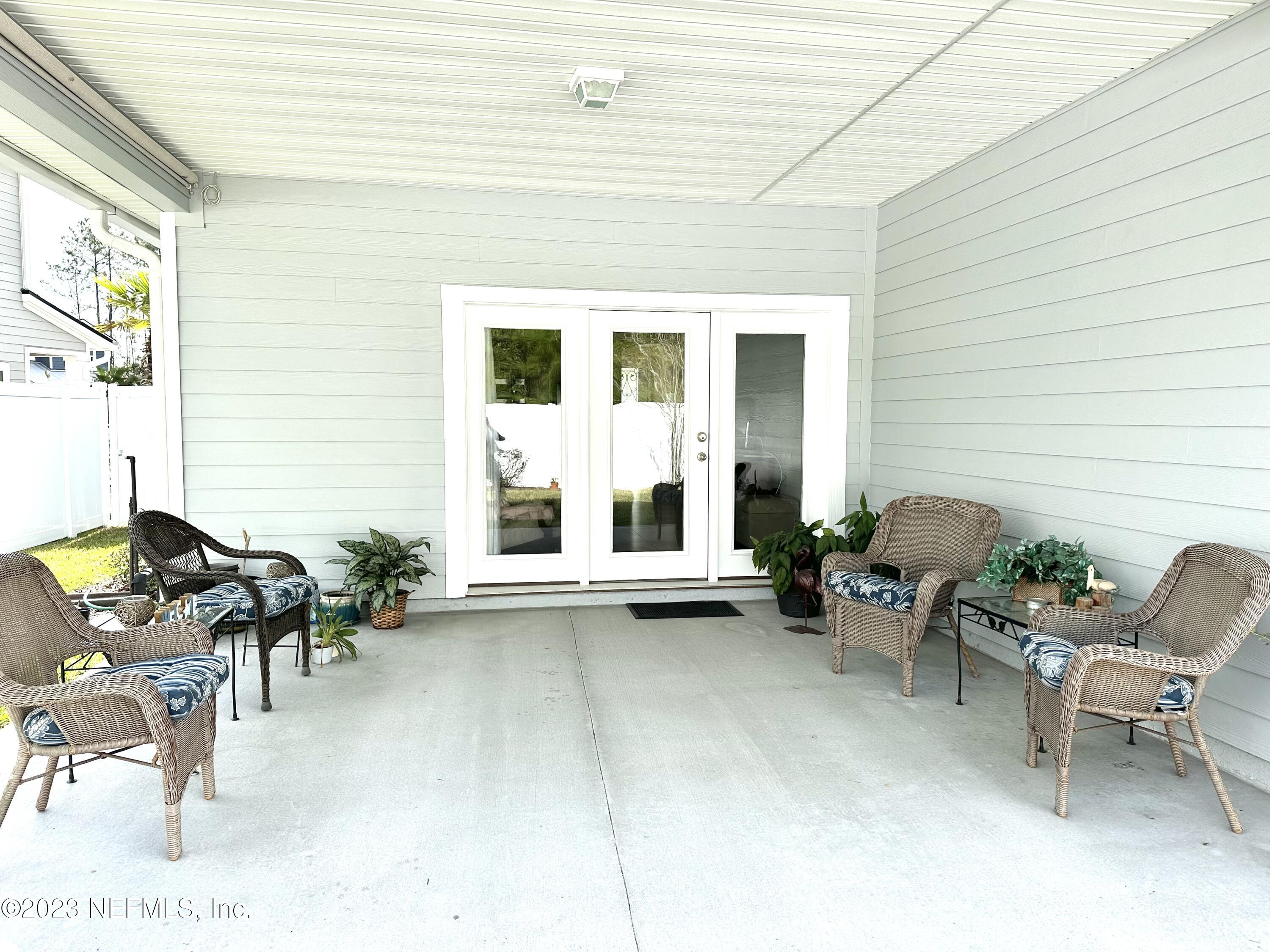 86808 Sloop Court Fernandina Beach, FL 32034 - Photo 18 of 25 Backyard Patio