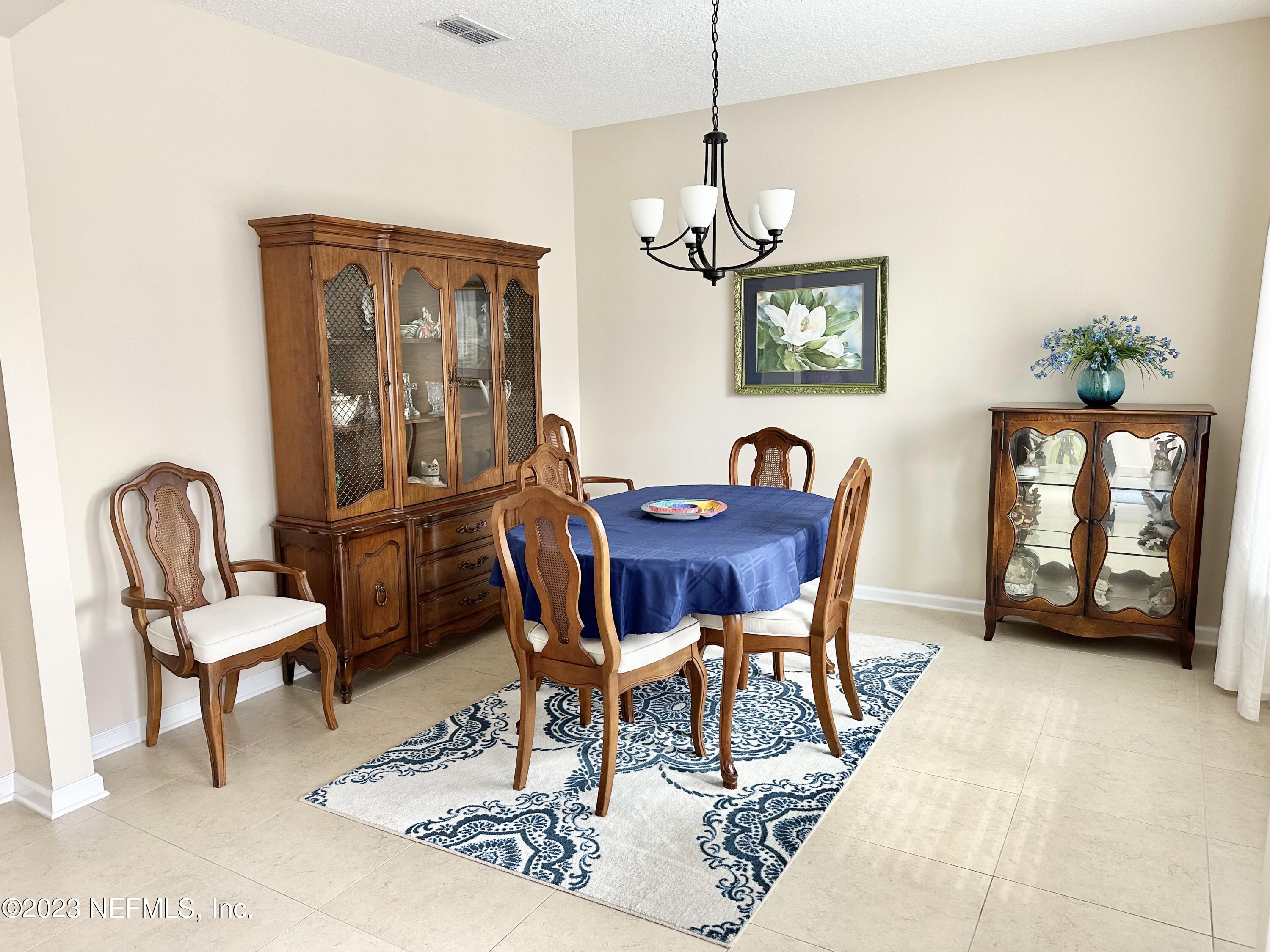 86808 Sloop Court Fernandina Beach, FL 32034 - Photo 7 of 25 Dining or Living Room